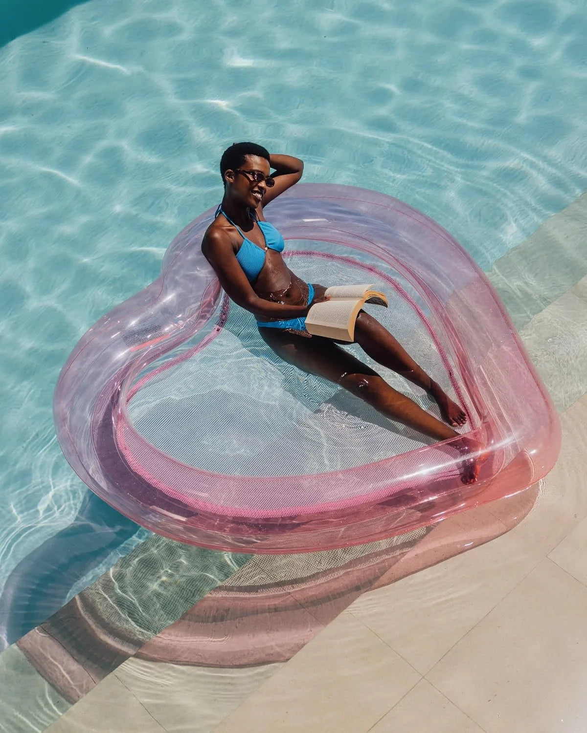 Lumi Discount Original Clear Heart Water Hammock with Mesh Pool Float for Summer Pool Parties - Image 4
